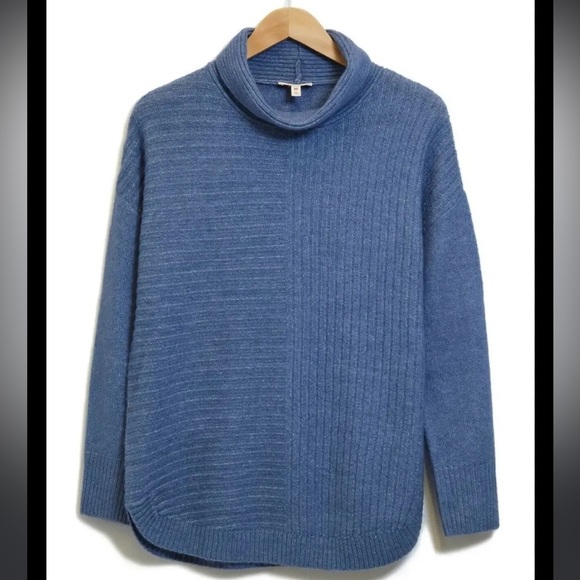 Como Vintage Turtleneck Sweater - Picture 1 of 7